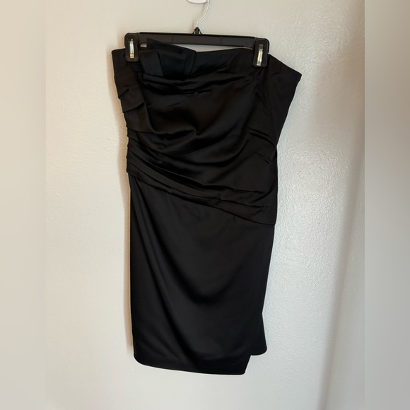 White House Black Market Black Strapless Dress Size 8 - Picture 3 of 8